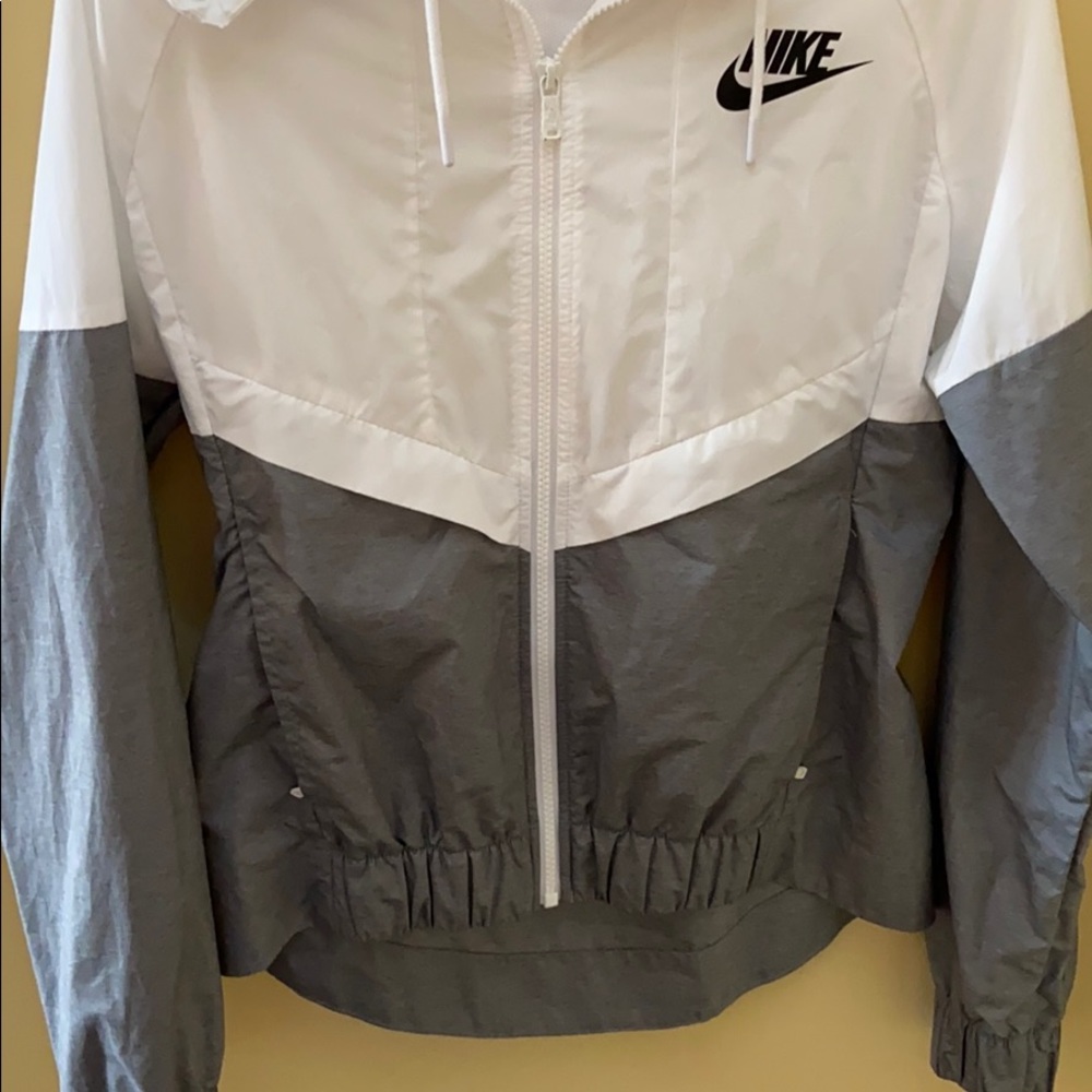 Nike Windrunner - image 2